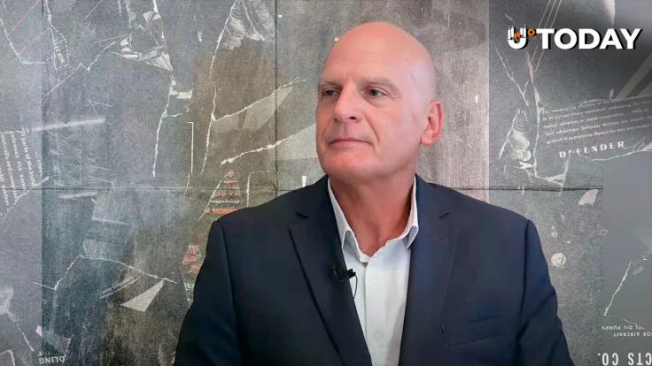 bitcoin-etf-performance-pales-next-to-gold-mike-mcglone