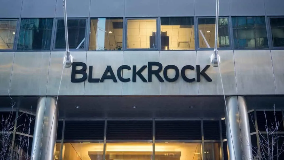 blackrock-8a-yield-bearing-bitcoin-etf