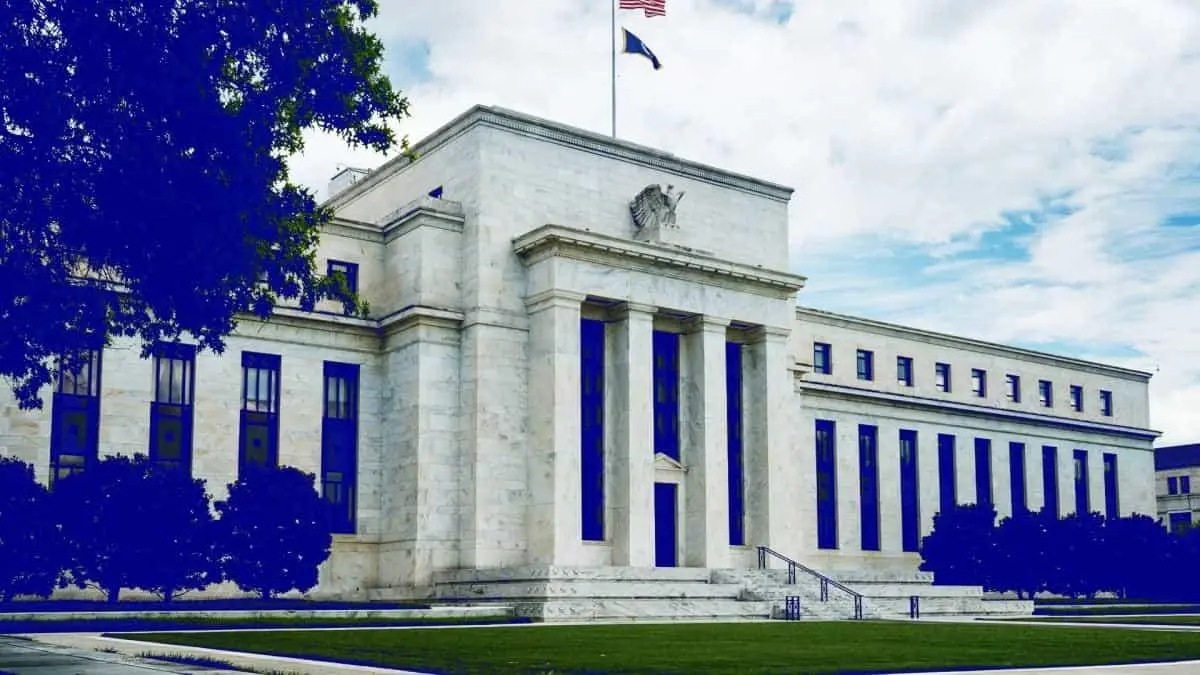 feds-barr-invokes-long-painful-history-encouraging-strong-stablecoin-oversight